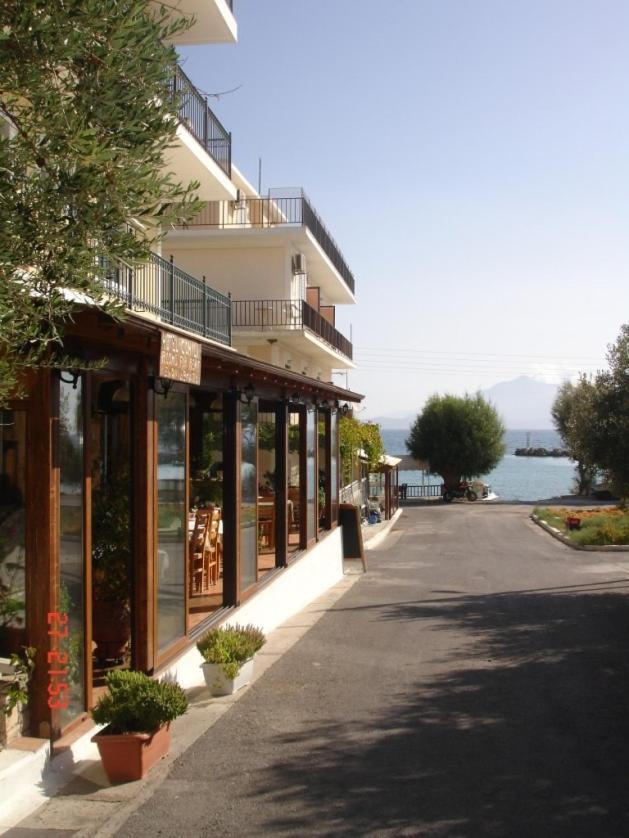 Cohyli Hotel Ireo  Exteriör bild